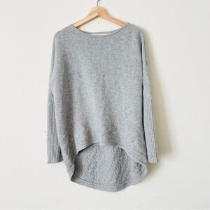 Neiman Marcus MEDIUM 100% cashmere grey high low knit sweater